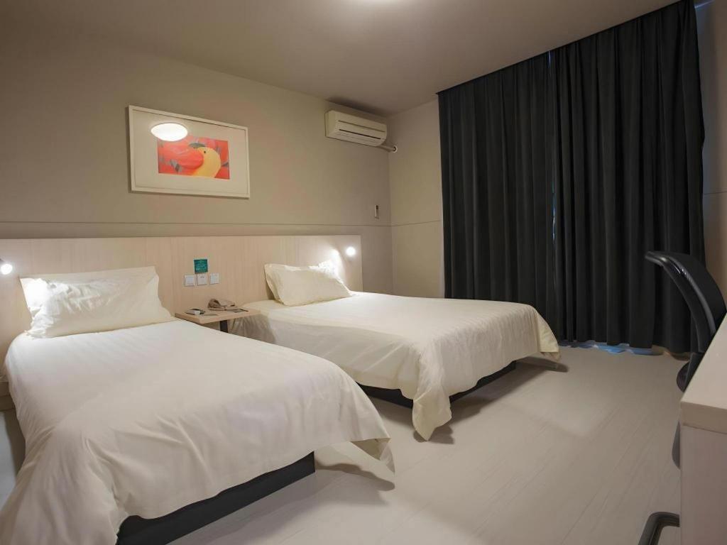 Jinjiang Inn Shenyang North Station Екстер'єр фото